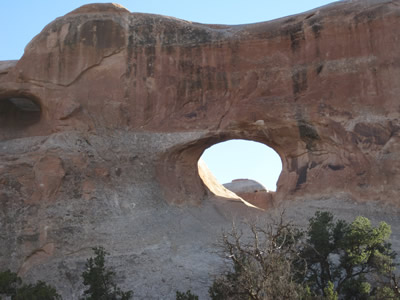 hole in the wall arch
